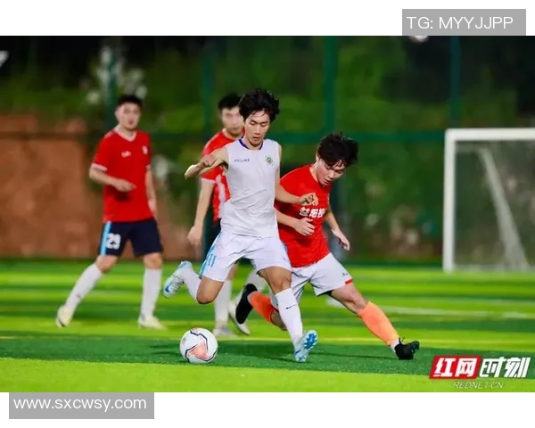 法克鱿足球明星如何在绿茵场上书写传奇人生与精彩瞬间